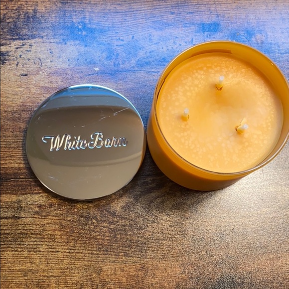 White Barn Salted Butterscotch 3 Wick Candle - Picture 3 of 5